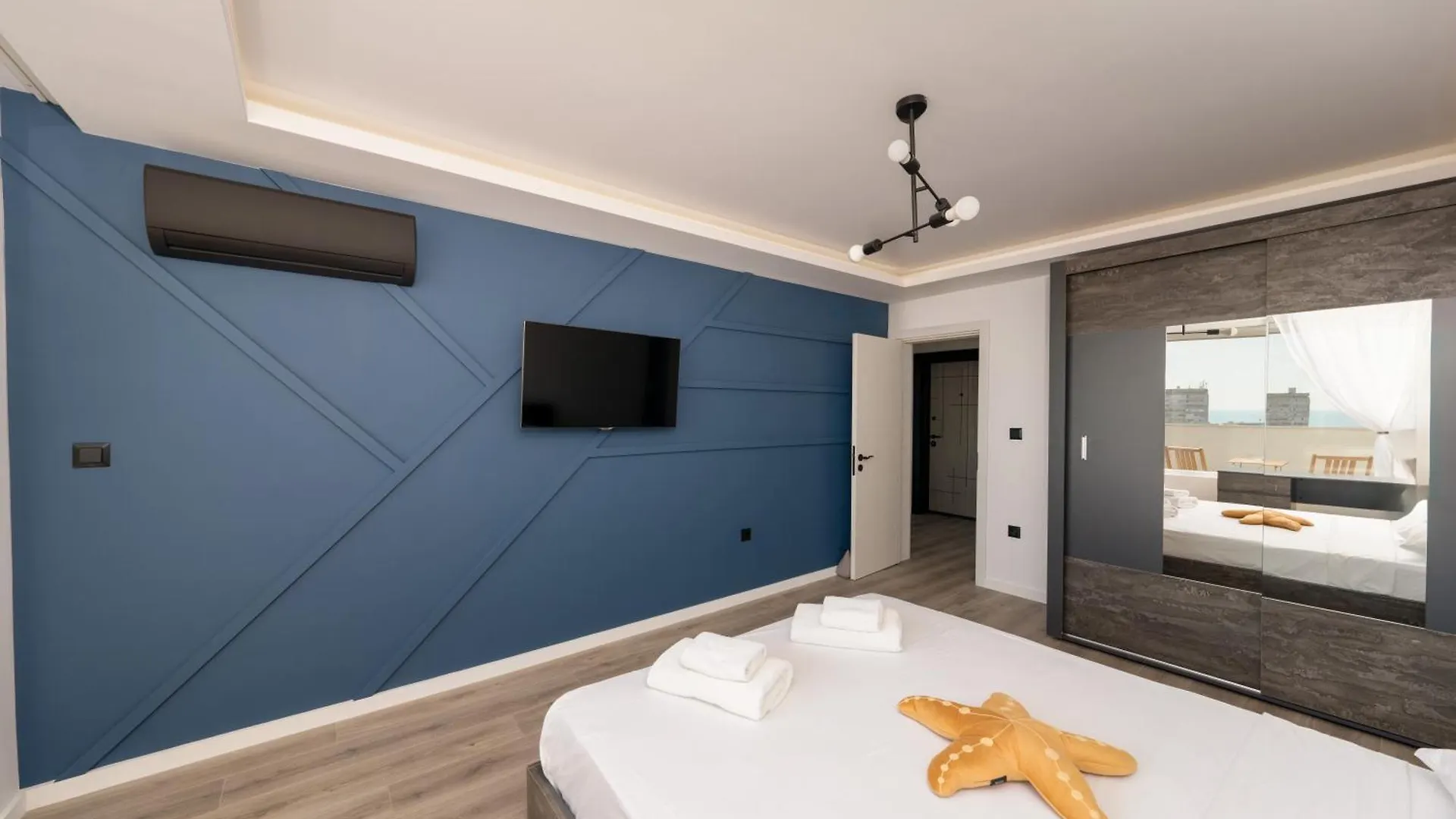 Lazur Sea View Apartment Burgas