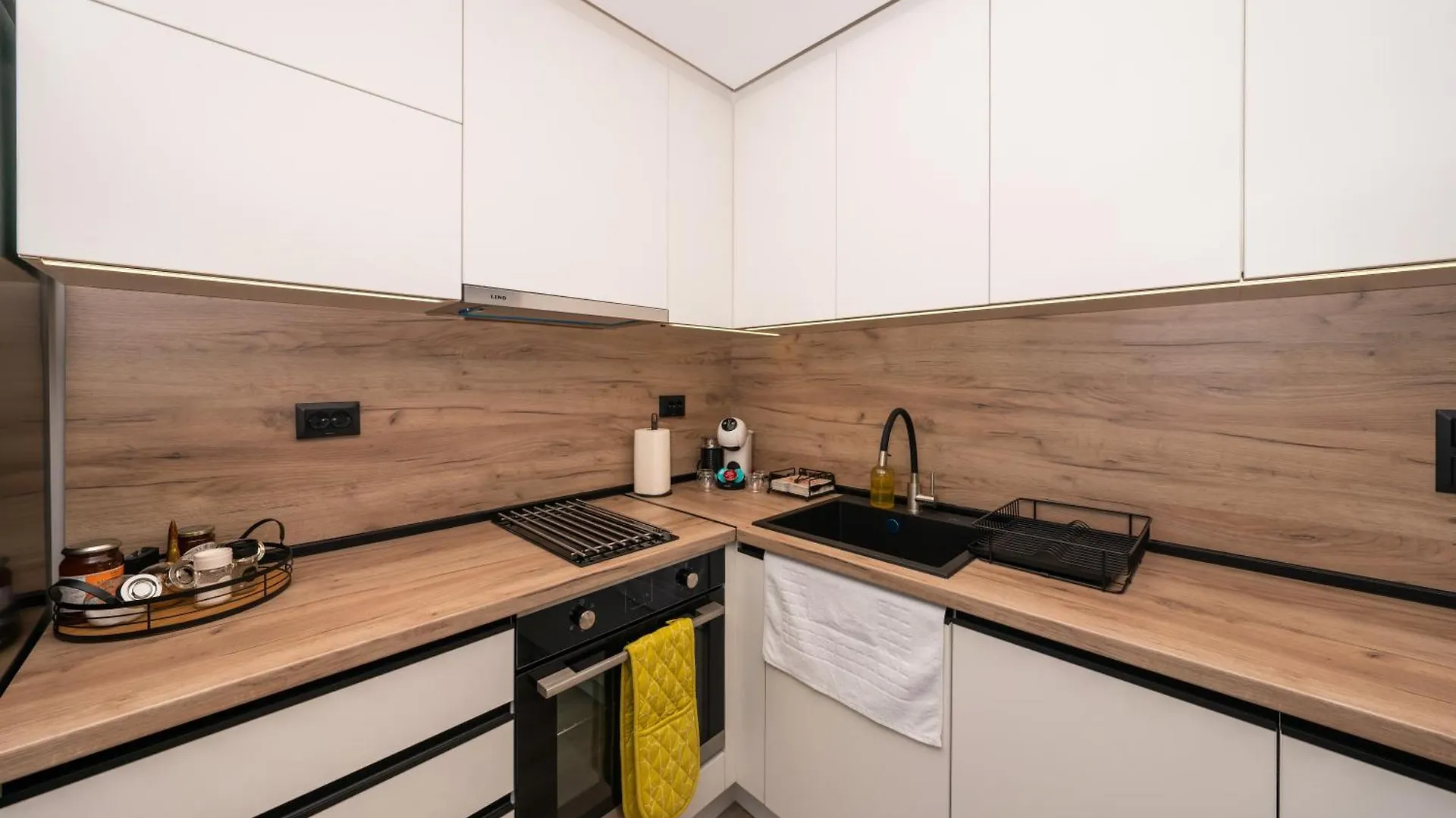 Lazur Sea View Apartment Burgas